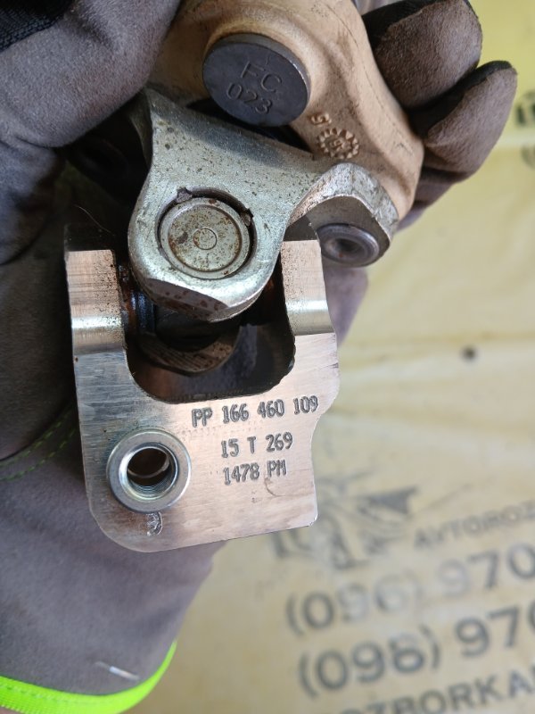 Рулевой карданчик gl 450 2015 x166 276 3.0 biturbo Рулевой карданчик gl 450 2015 x166 276 3.0 biturbo