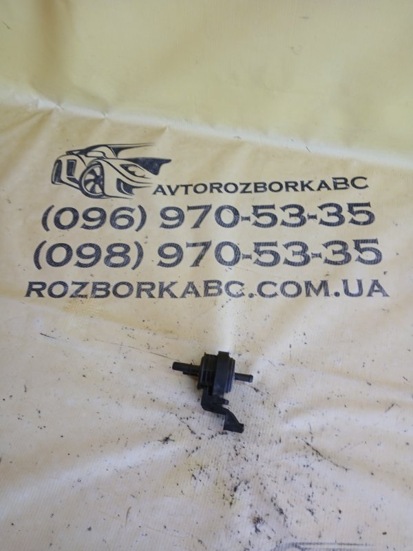 Запчасть клапан вентиляции топливного бака Mercedes-Benz gl 450 2015 x166 276 3.0 biturbo A0014700993 Б/У Клапан вентиляции топливного бака Mercedes-Benz gl 450 2015 x166 276 3.0 biturbo A0014700993 Б/У