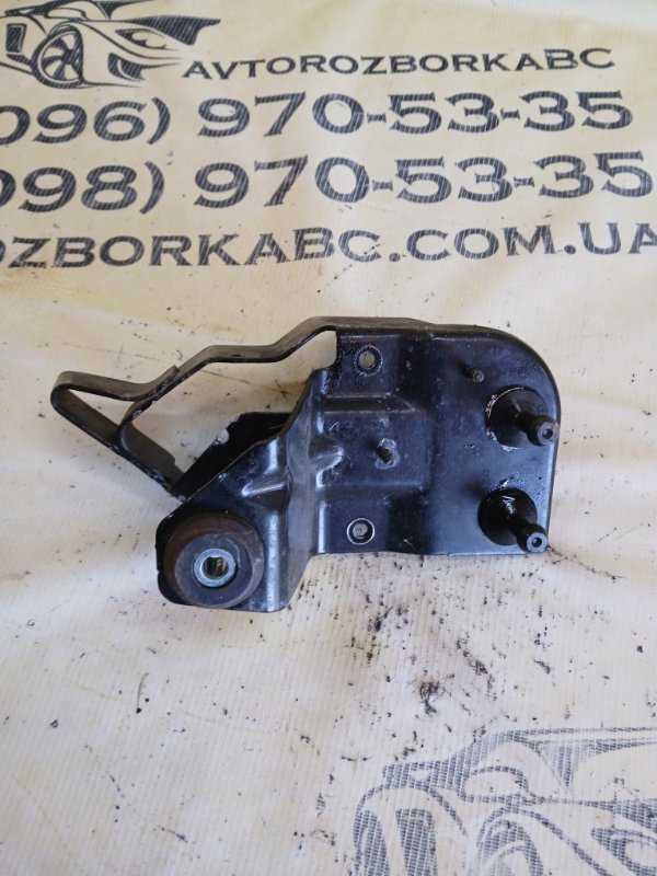 Кронштейн блока ABS Mercedes-Benz gl 450 x166 276 3.0 biturbo Кронштейн блока ABS Mercedes-Benz gl 450 x166 276 3.0 biturbo