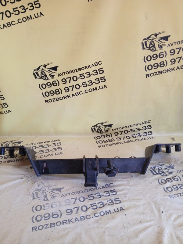 Запчасть фаркоп Audi Q7 2016 4M 3.0 4M0803881A Б/У Фаркоп Audi Q7 2016 4M 3.0 4M0803881A Б/У