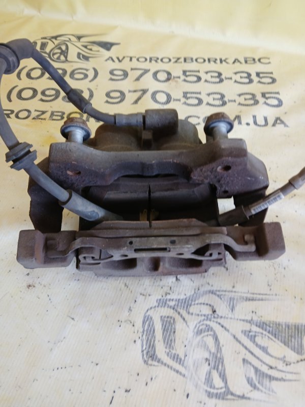 Суппорт тормозной передний правый gl 450 2015 x166 276 3.0 biturbo Суппорт тормозной передний правый gl 450 2015 x166 276 3.0 biturbo