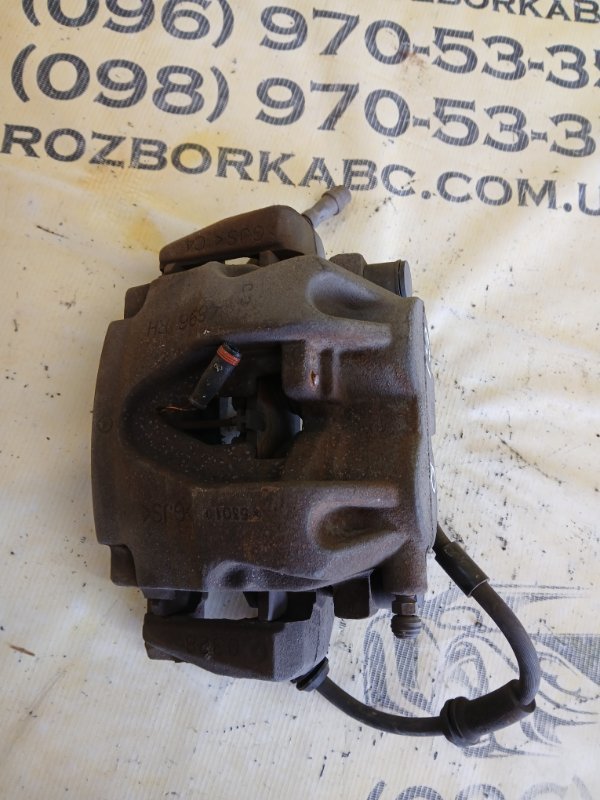 Суппорт тормозной передний правый gl 450 2015 x166 276 3.0 biturbo Суппорт тормозной передний правый gl 450 2015 x166 276 3.0 biturbo