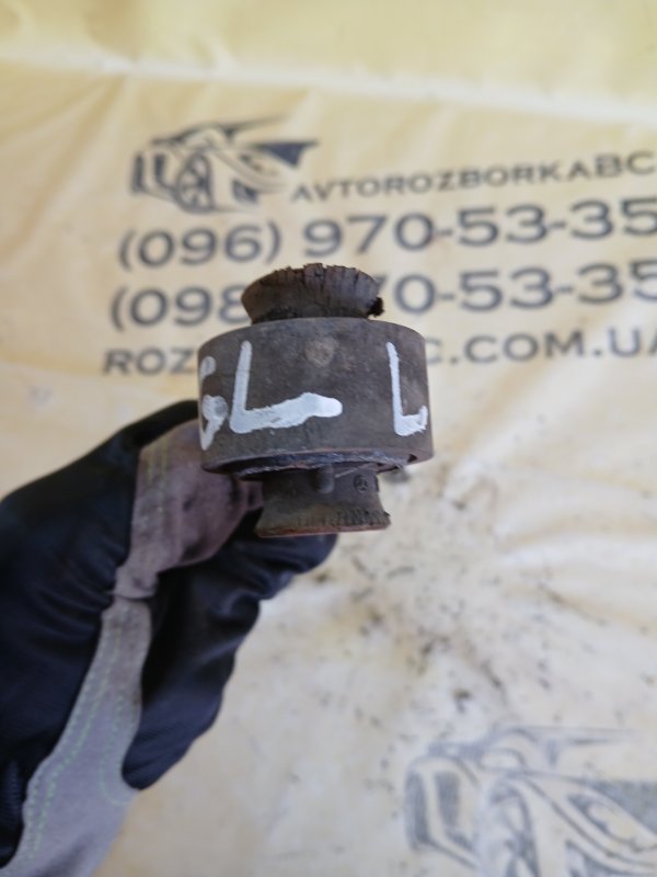 Стойка стабилизатора передняя gl 450 2015 x166 276 3.0 biturbo Стойка стабилизатора передняя gl 450 2015 x166 276 3.0 biturbo