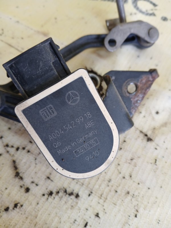 Датчик положение кузова Mercedes-Benz gl 450 x166 276 3.0 biturbo