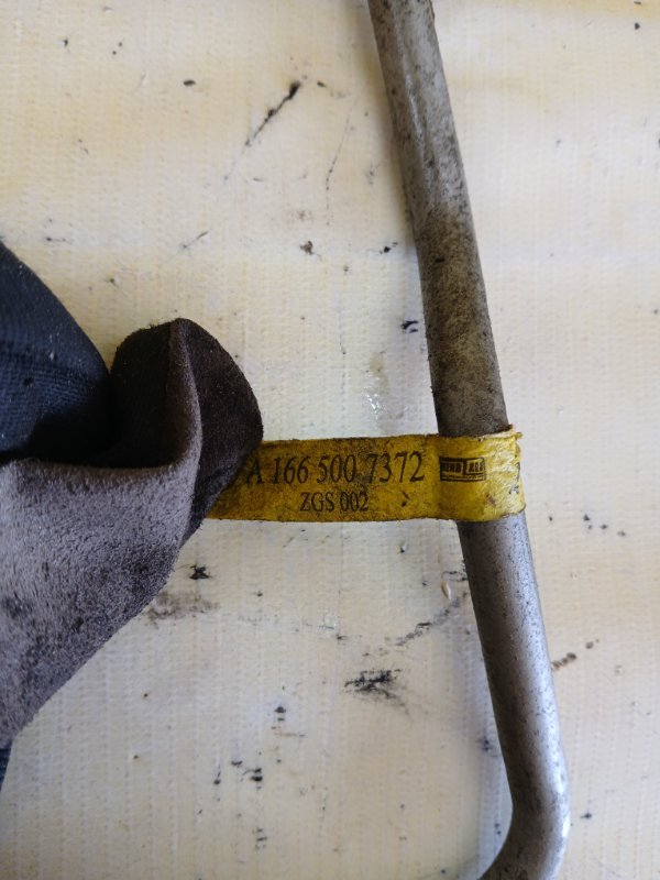 Трубка АКПП gl 450 2015 x166 276 3.0 biturbo Трубка АКПП gl 450 2015 x166 276 3.0 biturbo