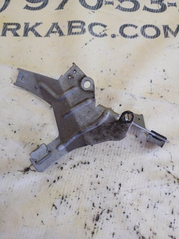 Кронштейн Акпп gl 450 2015 x166 276 3.0 biturbo Кронштейн Акпп gl 450 2015 x166 276 3.0 biturbo