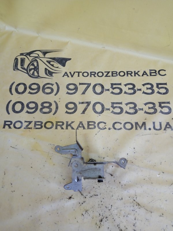 Запчасть кронштейн проводки Mercedes-Benz gl 450 2015 x166 276 3.0 biturbo A2761500817 Б/У Кронштейн проводки Mercedes-Benz gl 450 2015 x166 276 3.0 biturbo A2761500817 Б/У