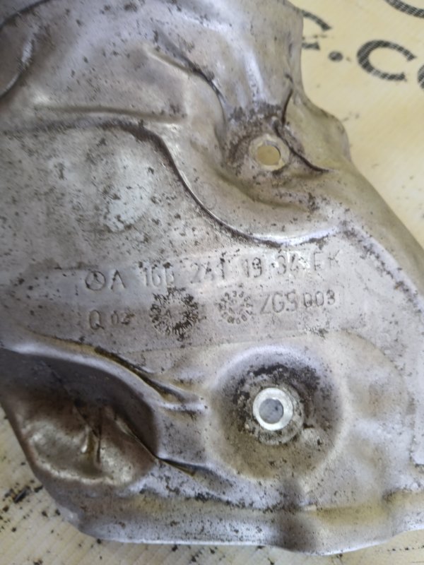 Тепловой экран gl 450 2015 x166 276 3.0 biturbo Тепловой экран gl 450 2015 x166 276 3.0 biturbo