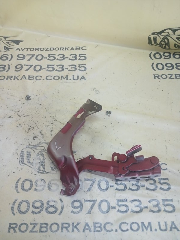 Запчасть петля капота левая Mercedes-Benz GLC 300 2018 X253 27492031476738 A 253 880 01 28 Б/У Петля капота левая Mercedes-Benz GLC 300 2018 X253 27492031476738 A 253 880 01 28 Б/У