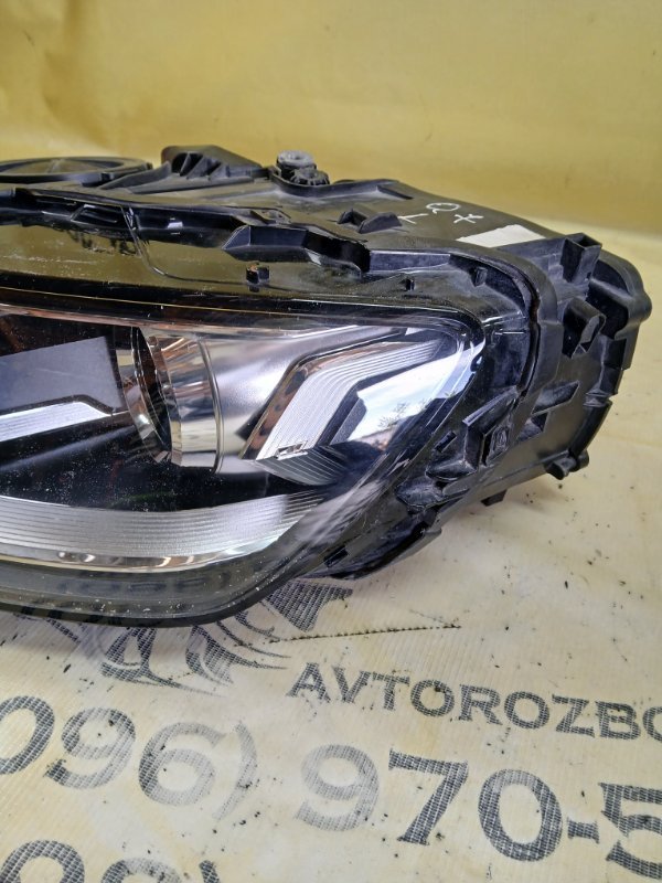 Фара передняя левая Q7 2016 4M 3.0 Фара передняя левая Q7 2016 4M 3.0