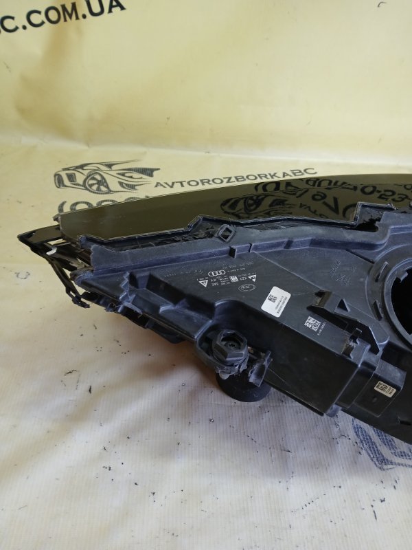 Фара передняя правая Q7 2016 4M 3.0 Фара передняя правая Q7 2016 4M 3.0