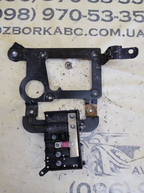 Кронштейн Q7 2016 4M 3.0 Кронштейн Q7 2016 4M 3.0