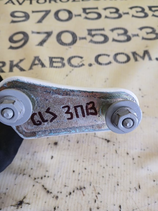 Петля двери задняя правая Mercedes-Benz GLS 450 4MATIC 276 3.0 biturbo Петля двери задняя правая Mercedes-Benz GLS 450 4MATIC 276 3.0 biturbo