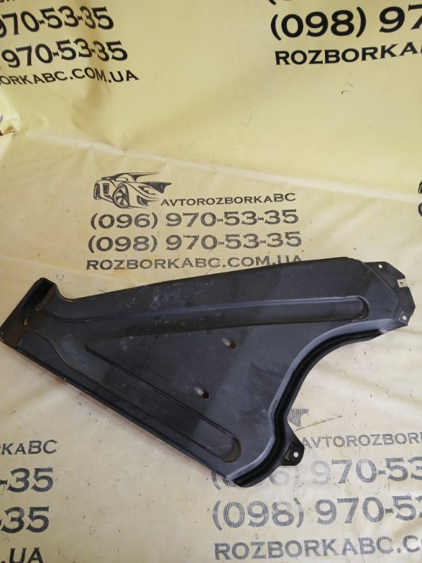 Защита днища кузова задняя правая Q7 2016 4M 3.0 Защита днища кузова задняя правая Q7 2016 4M 3.0