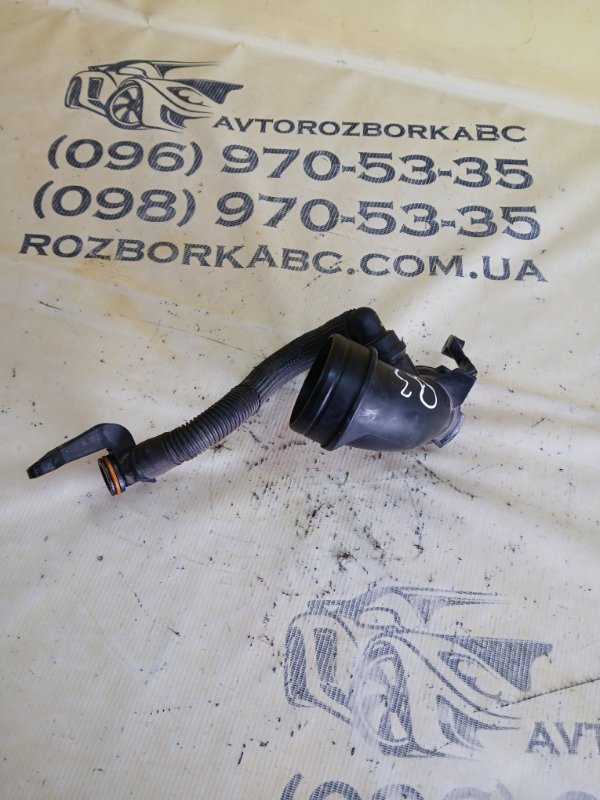 Патрубок турбины Volkswagen Tiguan Allspace 2.0 DGUA Патрубок турбины Volkswagen Tiguan Allspace 2.0 DGUA