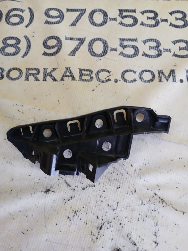 Кронштейн бампера передний левый Q7 2016 4M 3.0 Кронштейн бампера передний левый Q7 2016 4M 3.0