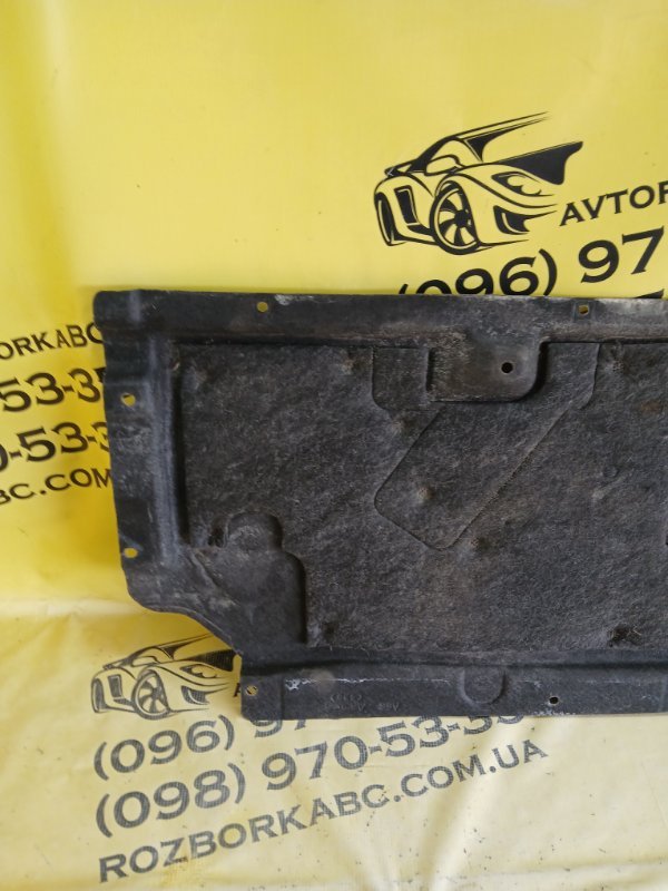 Защита днища кузова правая Q7 2016 4M 3.0 Защита днища кузова правая Q7 2016 4M 3.0