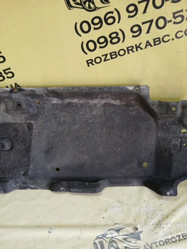 Защита днища кузова правая Q7 2016 4M 3.0 Защита днища кузова правая Q7 2016 4M 3.0