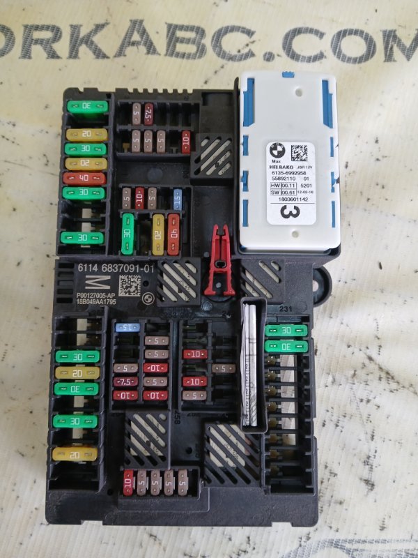 Блок предохранителей 530 2018 G30 XB1142M0 Блок предохранителей 530 2018 G30 XB1142M0