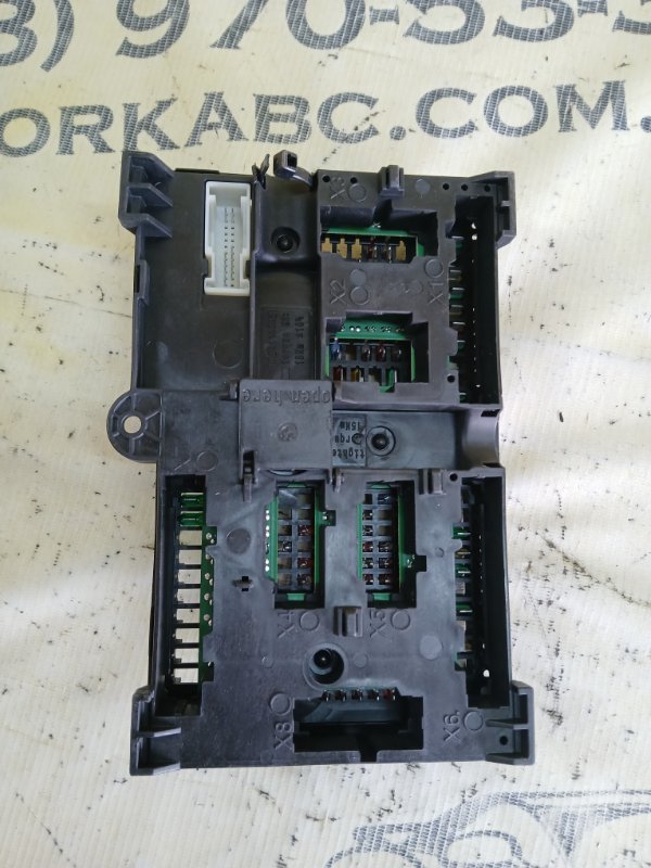 Блок предохранителей BMW 530 G30 XB1142M0 Блок предохранителей BMW 530 G30 XB1142M0