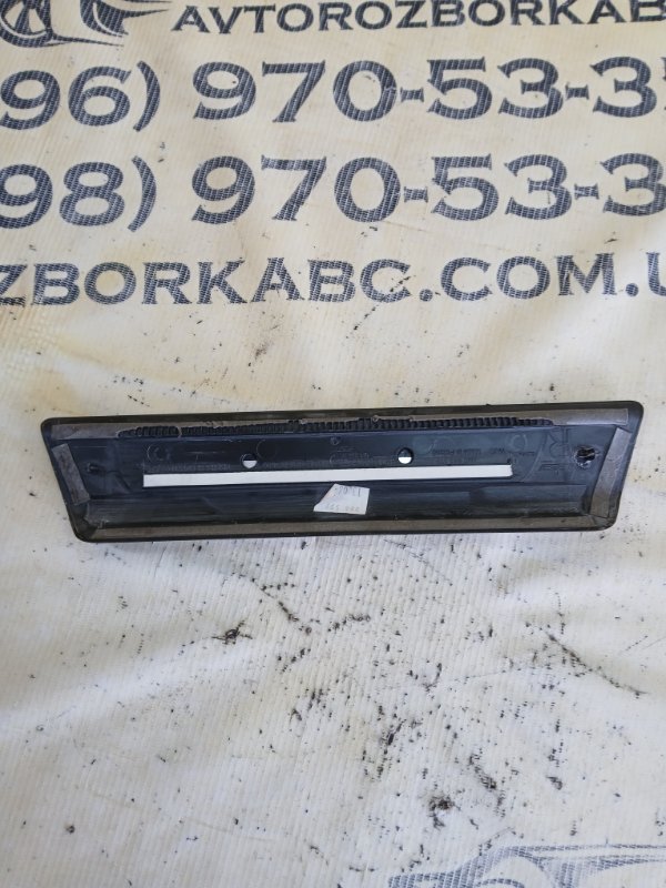 Накладка порога Audi Q7 4M 3.0 Накладка порога Audi Q7 4M 3.0