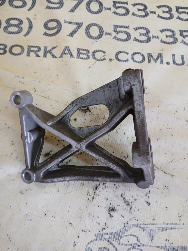 Кронштейн Chevrolet Camaro LT 3.6 Кронштейн Chevrolet Camaro LT 3.6