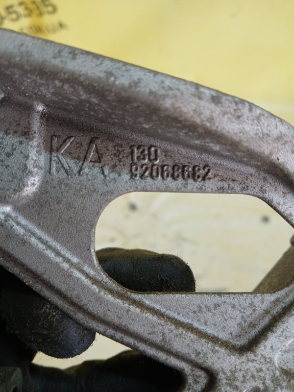 Кронштейн Camaro 2015 LT 3.6 Кронштейн Camaro 2015 LT 3.6