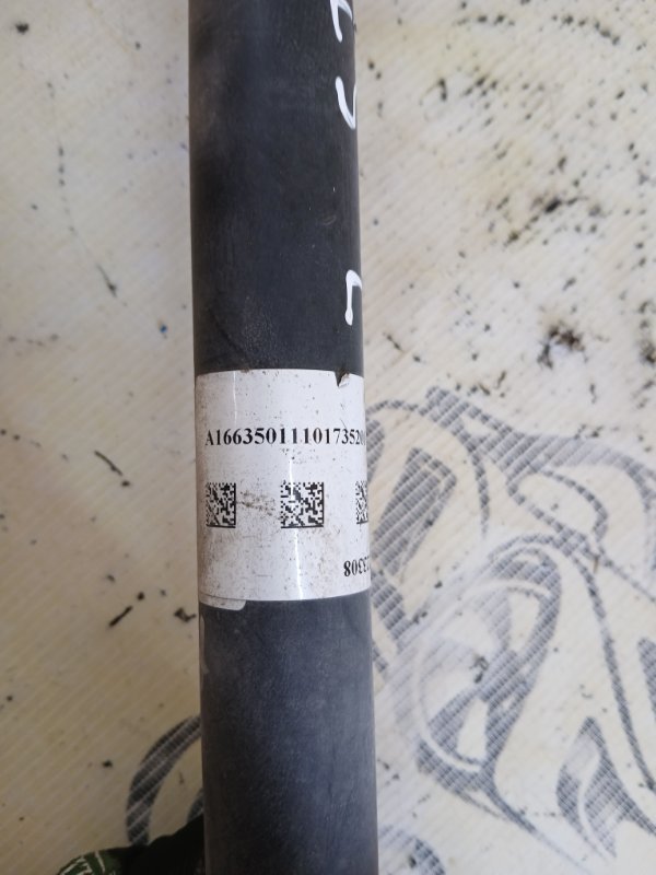 Полуось задний левый GLS 450 4MATIC 2018 276 3.0 biturbo Полуось задний левый GLS 450 4MATIC 2018 276 3.0 biturbo