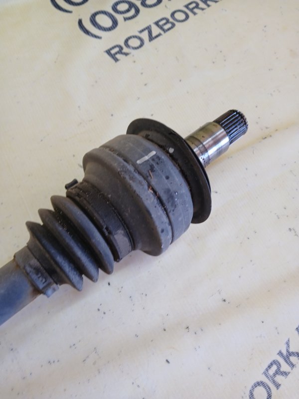 Полуось задний правый GLS 450 4MATIC 2018 276 3.0 biturbo Полуось задний правый GLS 450 4MATIC 2018 276 3.0 biturbo