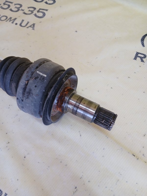 Полуось задний правый GLS 450 4MATIC 2018 276 3.0 biturbo Полуось задний правый GLS 450 4MATIC 2018 276 3.0 biturbo