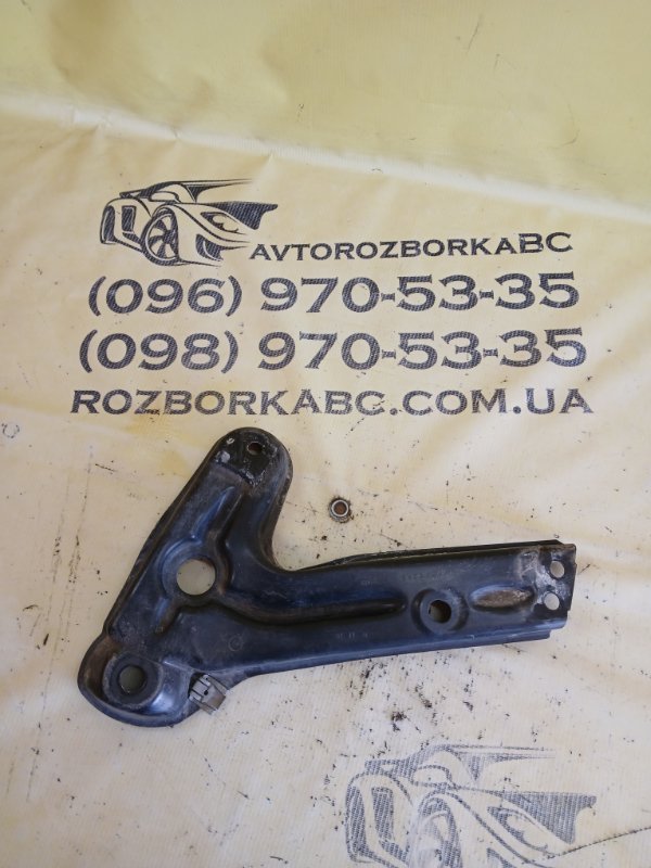 Запчасть кронштейн подрамника передний левый Mercedes-Benz GLS 450 4MATIC 2018 276 3.0 biturbo A1643310940 Б/У Кронштейн подрамника передний левый Mercedes-Benz GLS 450 4MATIC 2018 276 3.0 biturbo A1643310940 Б/У