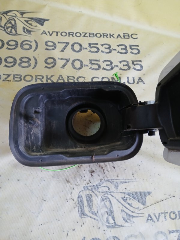 Лючок топливного бака BMW 530 G30 XB1142M0 Лючок топливного бака BMW 530 G30 XB1142M0