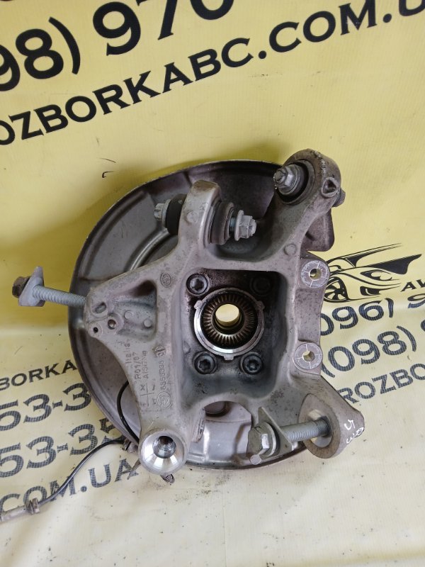 Цапфа задняя правая 530 2018 G30 XB1142M0 Цапфа задняя правая 530 2018 G30 XB1142M0