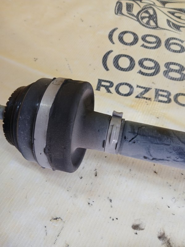 Полуось задний правый BMW 530 G30 XB1142M0 Полуось задний правый BMW 530 G30 XB1142M0