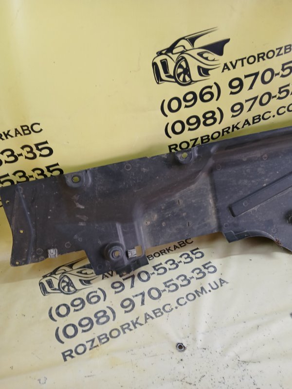 Защита днища кузова правая Mercedes-Benz GLS 450 4MATIC 276 3.0 biturbo Защита днища кузова правая Mercedes-Benz GLS 450 4MATIC 276 3.0 biturbo