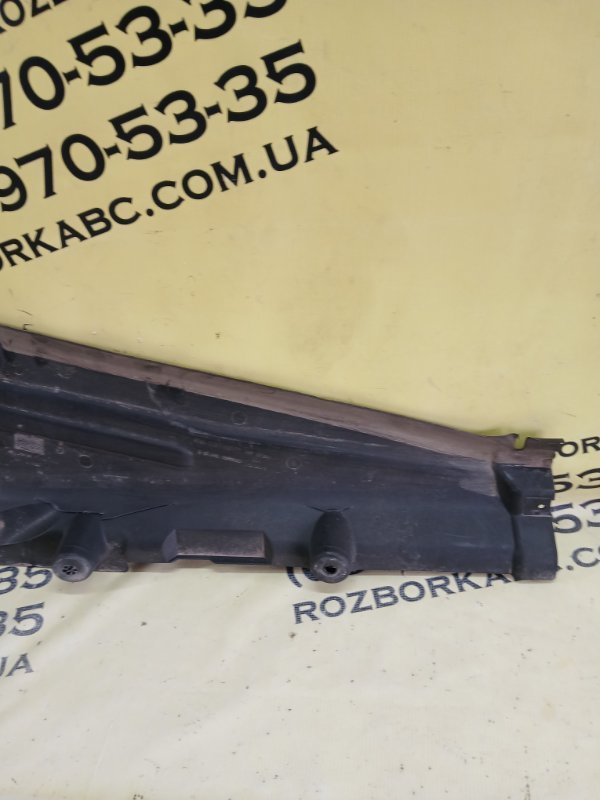 Защита днища кузова задняя правая GLS 450 4MATIC 2018 276 3.0 biturbo Защита днища кузова задняя правая GLS 450 4MATIC 2018 276 3.0 biturbo