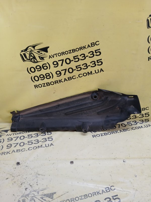 Защита днища кузова задняя левая GLS 450 4MATIC 2018 276 3.0 biturbo Защита днища кузова задняя левая GLS 450 4MATIC 2018 276 3.0 biturbo