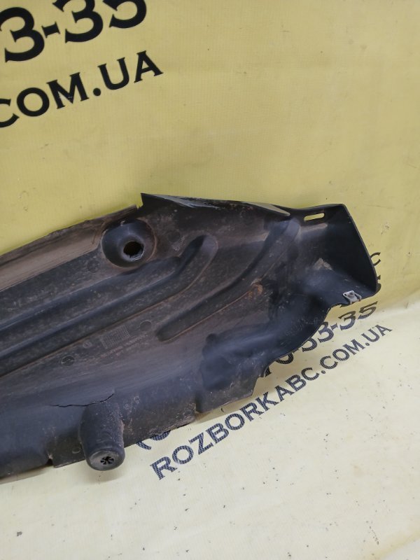 Защита днища кузова задняя левая GLS 450 4MATIC 2018 276 3.0 biturbo Защита днища кузова задняя левая GLS 450 4MATIC 2018 276 3.0 biturbo