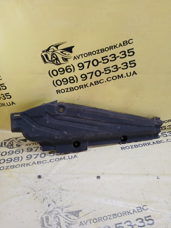 Защита днища кузова задняя левая GLS 450 4MATIC 2018 276 3.0 biturbo Защита днища кузова задняя левая GLS 450 4MATIC 2018 276 3.0 biturbo