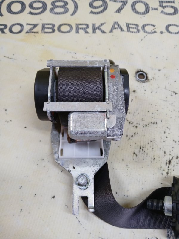 Ремень безопасности задний левый Mercedes-Benz GLS 450 4MATIC 276 3.0 biturbo Ремень безопасности задний левый Mercedes-Benz GLS 450 4MATIC 276 3.0 biturbo