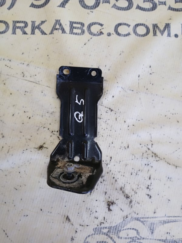 Кронштейн антенны Q5 2018 80A 2.0 DAYB Кронштейн антенны Q5 2018 80A 2.0 DAYB