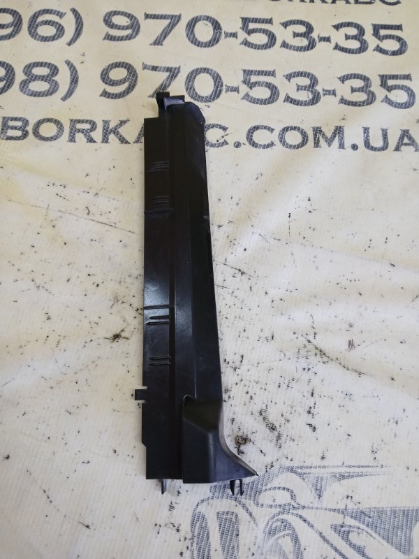 Накладка радиатора передняя левая 530 2018 G30 XB1142M0 Накладка радиатора передняя левая 530 2018 G30 XB1142M0