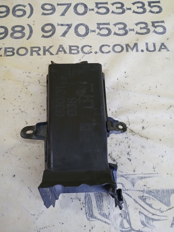 Воздуховод передний левый BMW 530 G30 XB1142M0 Воздуховод передний левый BMW 530 G30 XB1142M0