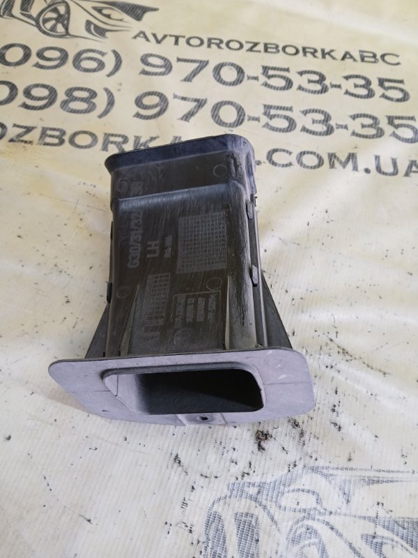 Воздуховод передний левый BMW 530 G30 XB1142M0 Воздуховод передний левый BMW 530 G30 XB1142M0