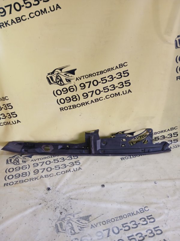 Запчасть уплотнитель крыла передний правый BMW 530 2018 G30 XB1142M0 51767349606 Б/У Уплотнитель крыла передний правый BMW 530 2018 G30 XB1142M0 51767349606 Б/У