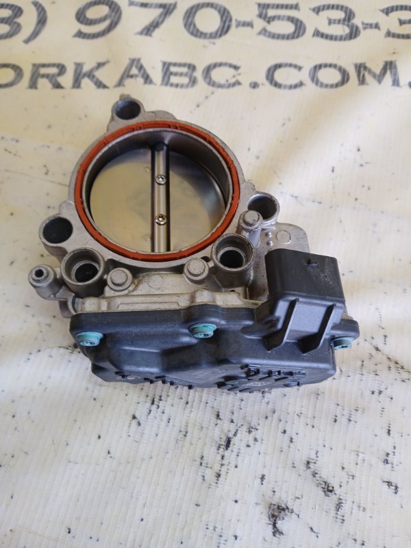 Дросельна заслонка BMW 530 G30 XB1142M0 Дросельна заслонка BMW 530 G30 XB1142M0