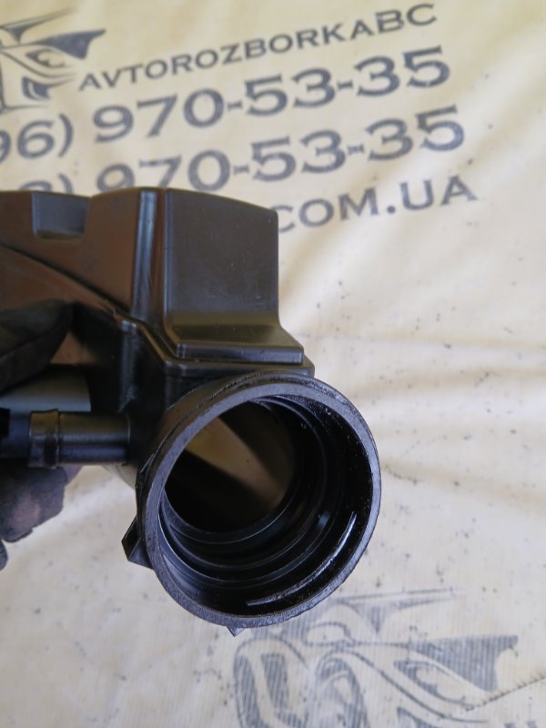 Патрубок/трубопровід 530 2018 G30 XB1142M0 Патрубок/трубопровід 530 2018 G30 XB1142M0