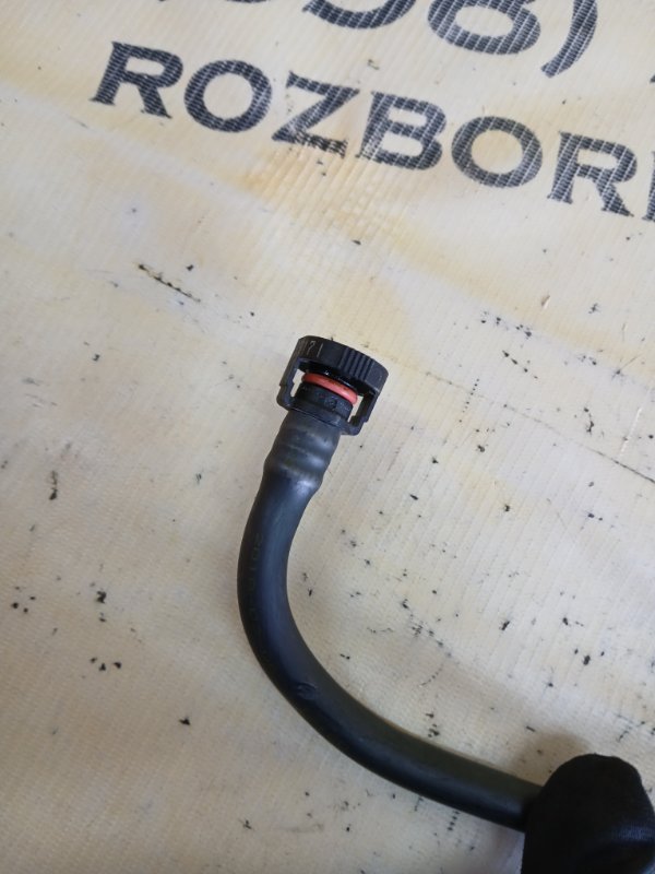 Трубка вентиляционная BMW 530 G30 XB1142M0 Трубка вентиляционная BMW 530 G30 XB1142M0