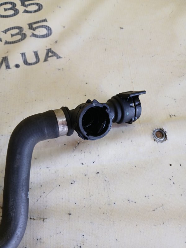 Патрубок системы охлаждения 530 2018 G30 XB1142M0 Патрубок системы охлаждения 530 2018 G30 XB1142M0