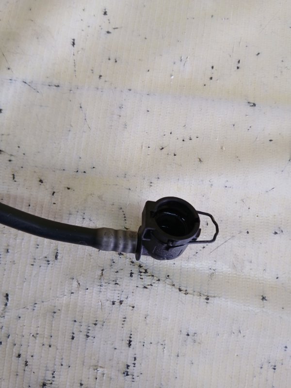 Патрубок системы охлаждения BMW 530 G30 XB1142M0 Патрубок системы охлаждения BMW 530 G30 XB1142M0